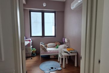 Lake Point Residence