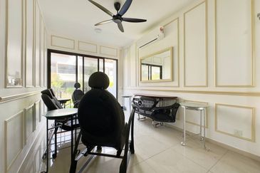 Setia Warisan Tropika (Belladonna)