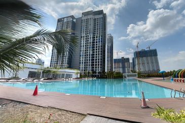 LakeFront Residence Cyberjaya