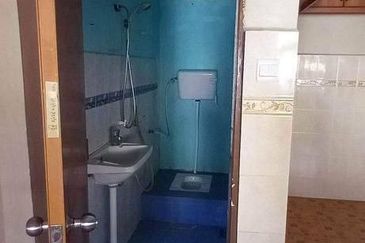 Desa Pinggiran Putra