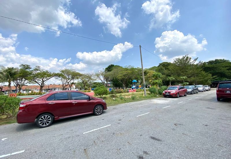 Desa Pinggiran Putra