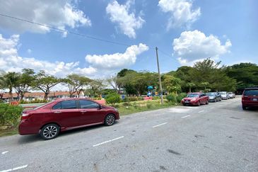 Desa Pinggiran Putra