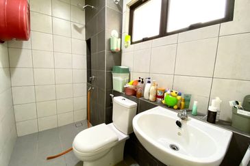 Setia Warisan Tropika (Belladonna)