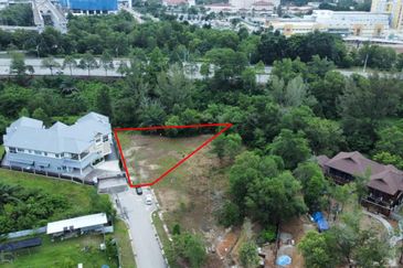 Perdana Lakeview East