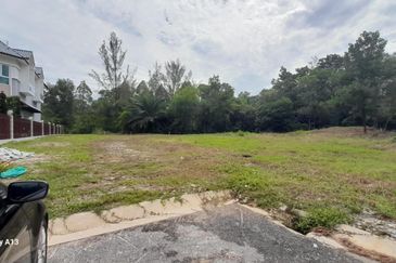 Perdana Lakeview East