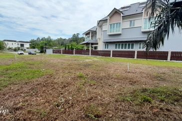 Perdana Lakeview East