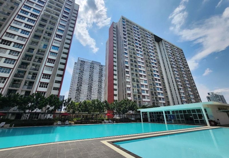 PR1MA Lakefront Homes