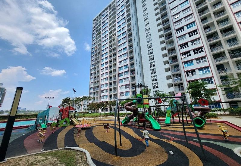 PR1MA Lakefront Homes