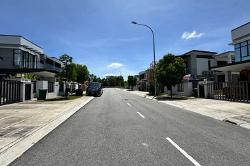 Frossa @ Setia Ecohill 2