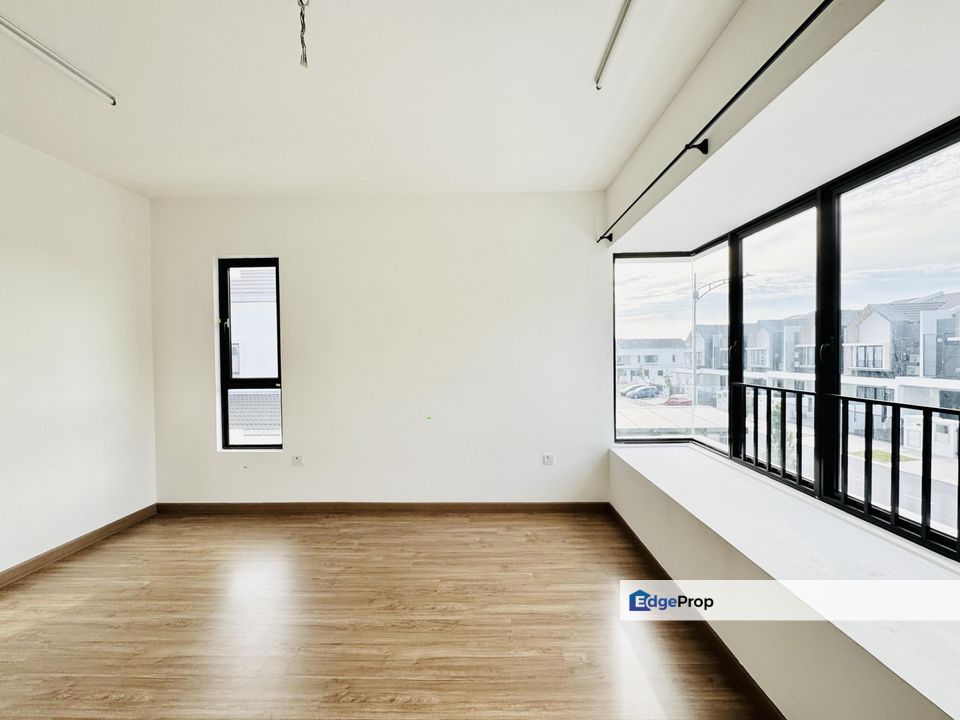 END LOT FACING OPEN | Aiora Bandar Serenia City Sepang, Selangor, Dengkil