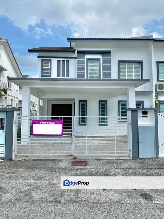 Double Storey Semi-Detached House, Hillview Residence Kajang, Selangor, Semenyih