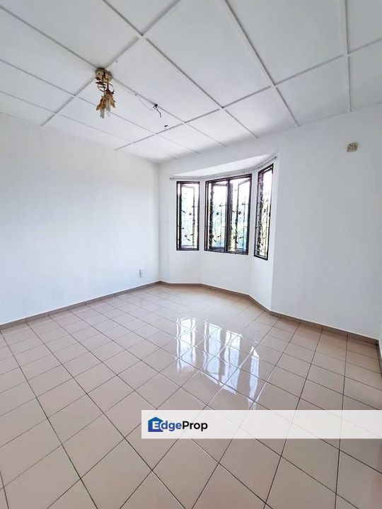 For Sale Double Storey Terrace House Saujana Puchong 8, Selangor, Puchong South