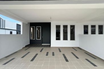 J1 Residence @ Jenderam