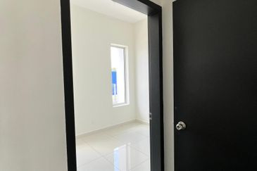 J1 Residence @ Jenderam