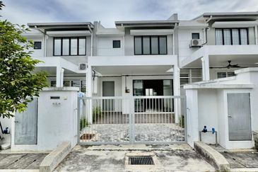 Taman Jenderam Idaman