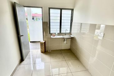 Taman Jenderam Idaman