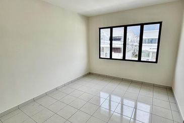 Taman Jenderam Idaman