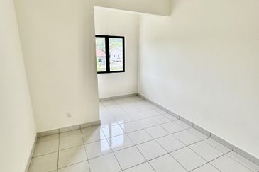 Taman Jenderam Idaman