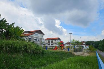 Taman Anggerik, Sg Ramal