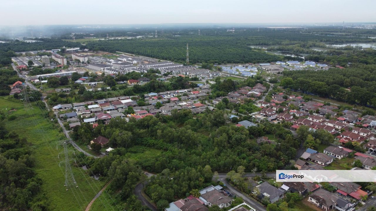 Tanah Lot Banglo Dengkil Jalan Selangor Dredging, Selangor, Sepang