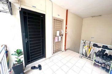 Apartment Teratai, Taman Sutera