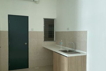 PR1MA Lakefront Homes