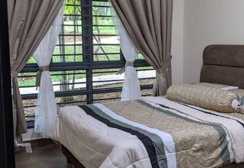 Aura Residence @ Precint 8