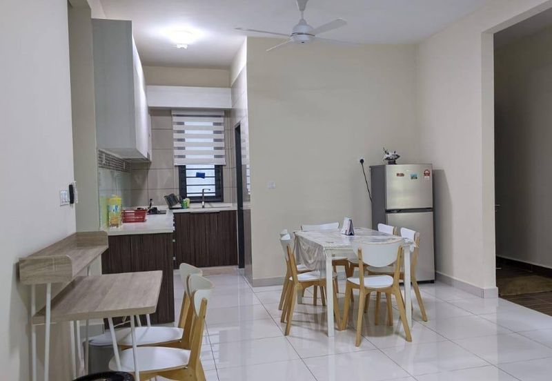 Aura Residence @ Precint 8