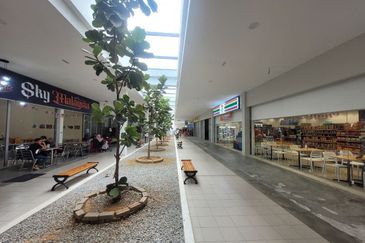 PR1MA Lakefront Homes