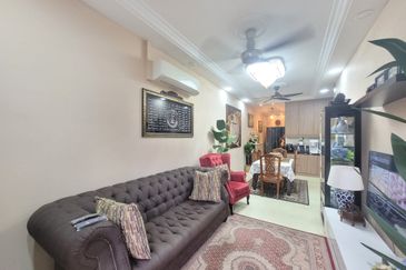 PR1MA Lakefront Homes