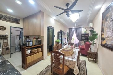 PR1MA Lakefront Homes