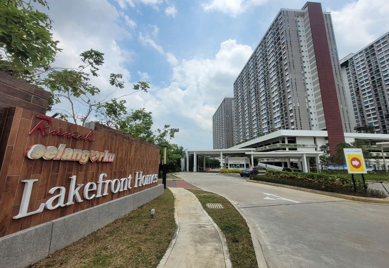 PR1MA Lakefront Homes