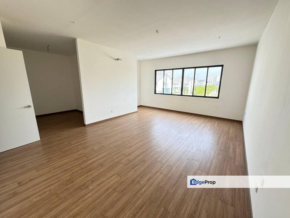 (FACING OPEN) LOWEST PRICE 2 STOREY SUPER LINK IN SEJATI LAKESIDE, CYBERJAYA, Selangor, Cyberjaya