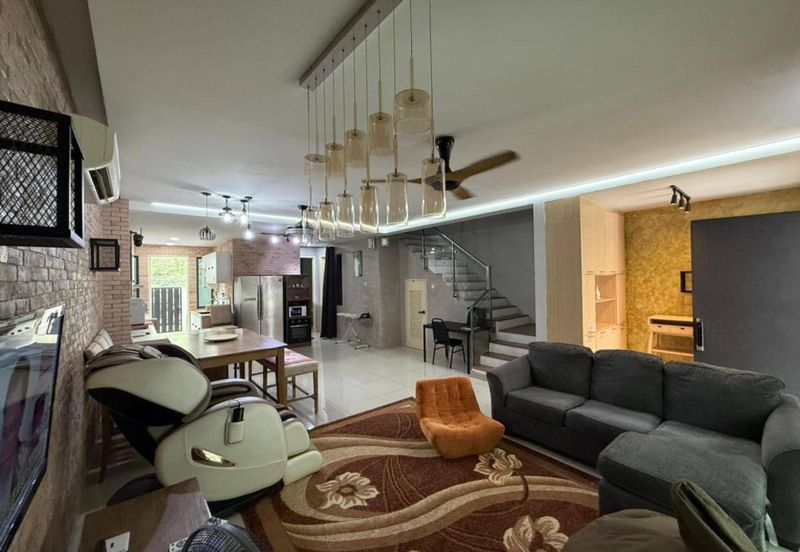 Lake Point Residence