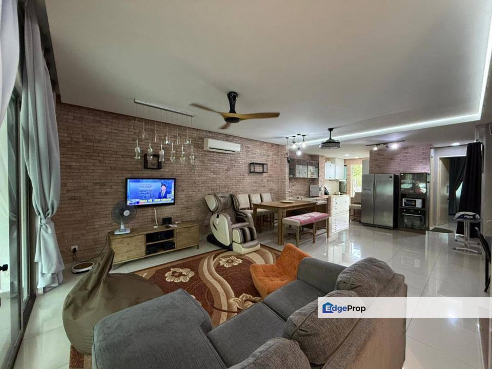 Freehold 3 Sty Lake Point Residence Cyber 11, Cyberjaya For Sale, Selangor, Cyberjaya