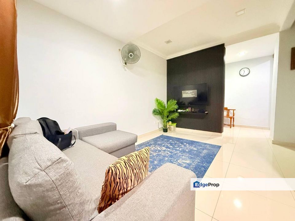 Taman Alamanda Senawang 2 Storey Terrace RENOVATED & EXTENDED , Negeri Sembilan, Seremban