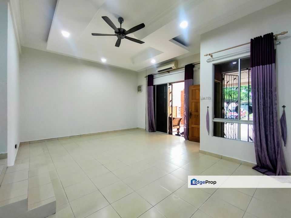 FACING OPEN [22x70] 2 Storey Terrace house in Alam Budiman Shah Alam, Selangor, Shah Alam