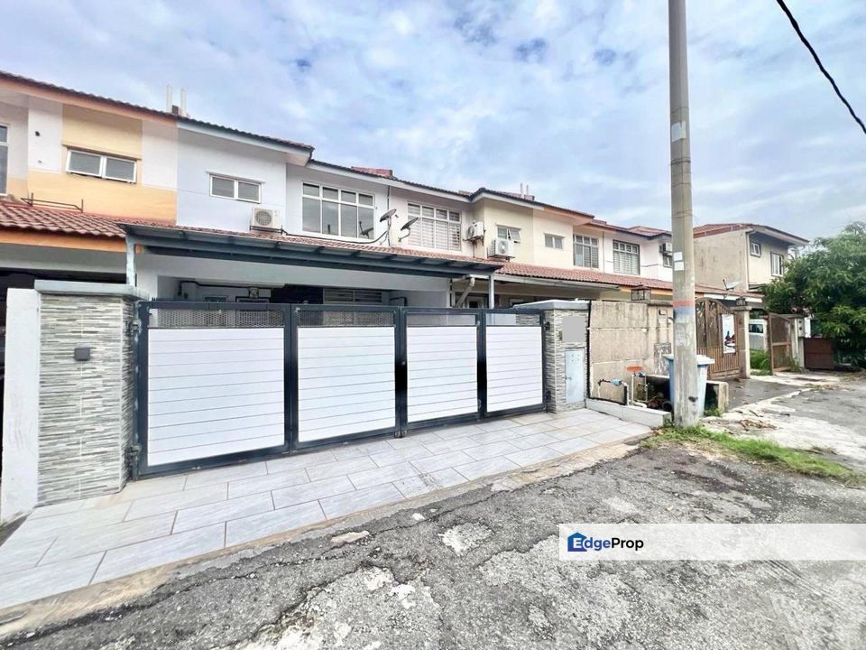 Flexible Depo 2 Storey Renovated Unit SP4 Bandar Saujana Putra , Selangor, Kuala Langat