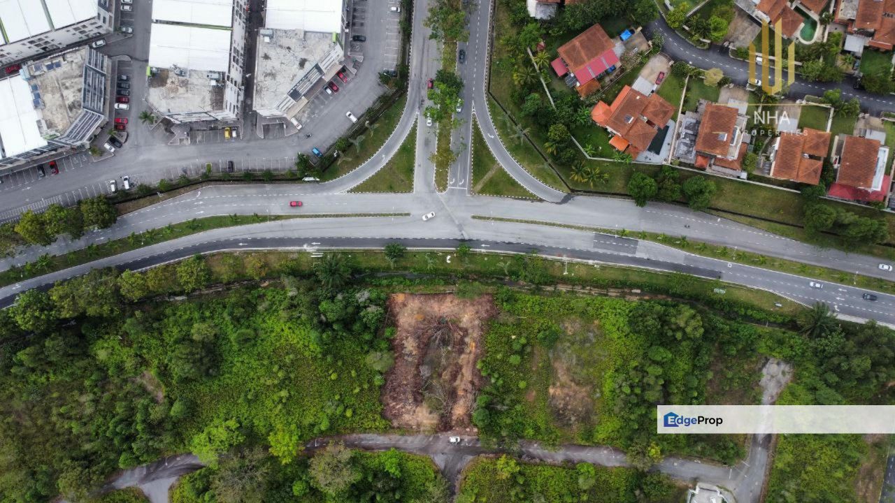 Freehold Bungalow lot 12,800sqft strategic location seksyen 9 Bukit mahkota , Selangor, Bangi