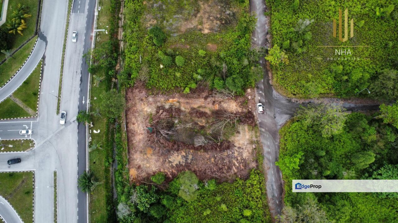 Freehold Bungalow lot 12,800sqft strategic location seksyen 9 Bukit mahkota , Selangor, Bangi