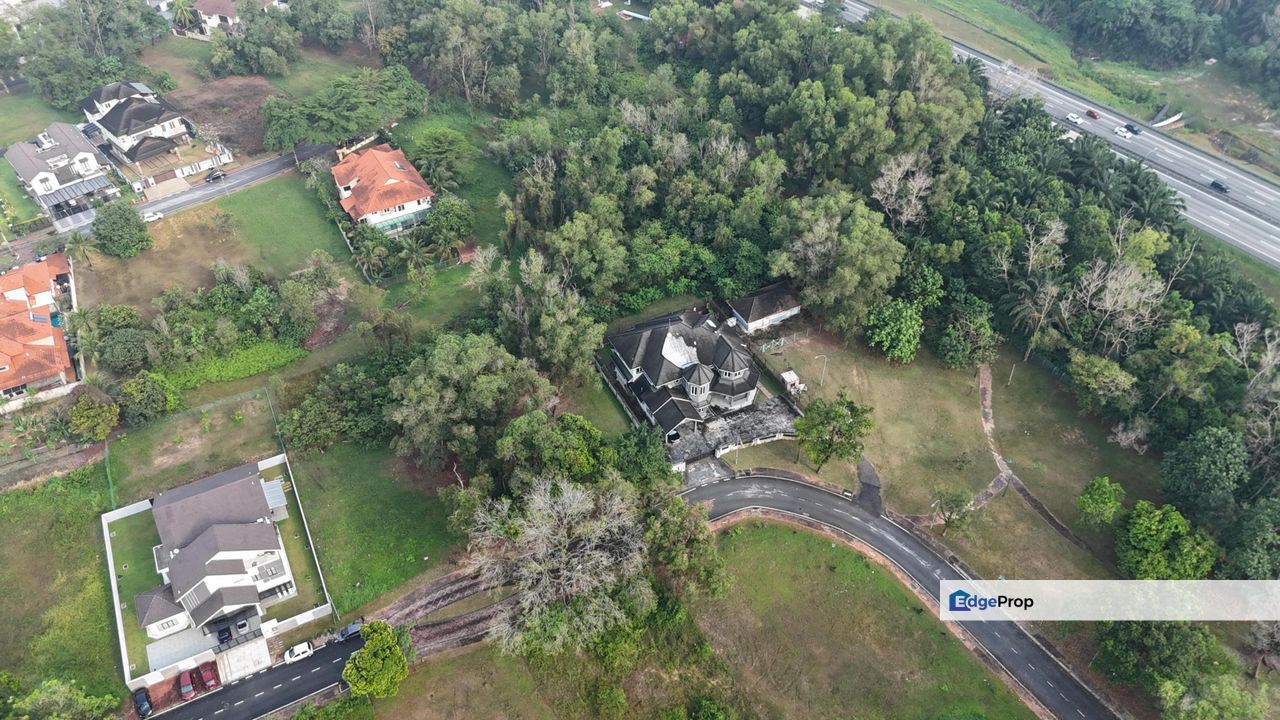 GATED & GUARDED AREA, BUNGALOW LOT JALAN MIHRAB , SEKSYEN U8 , BUKIT JELUTONG SHAH ALAM, Selangor, Bukit Jelutong