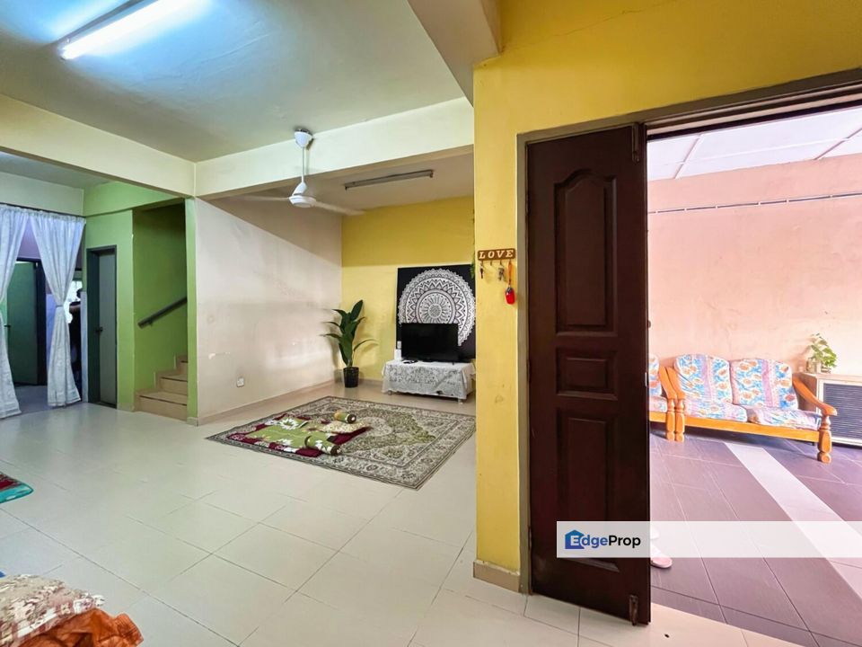 2.5 Storey Terrace , Facing open Seksyen 4 Bandar Baru Bangi , Selangor, Bangi