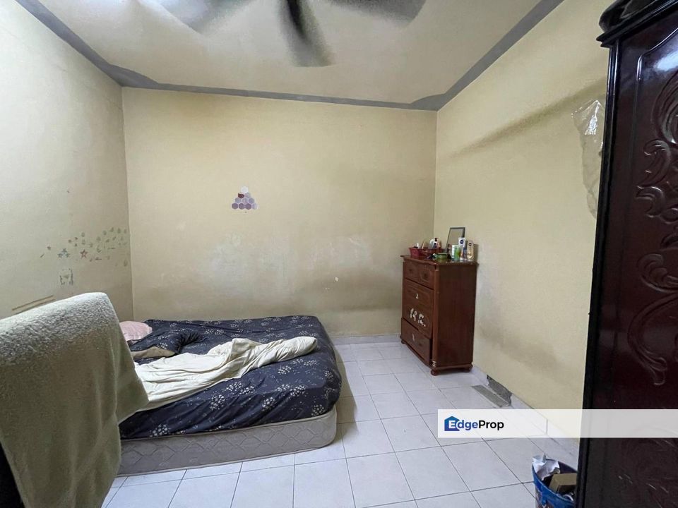 Facing Open Double Storey Terrace PUJ 9 , Taman Puncak Jalil , Seri Kembangan, Selangor, Seri Kembangan