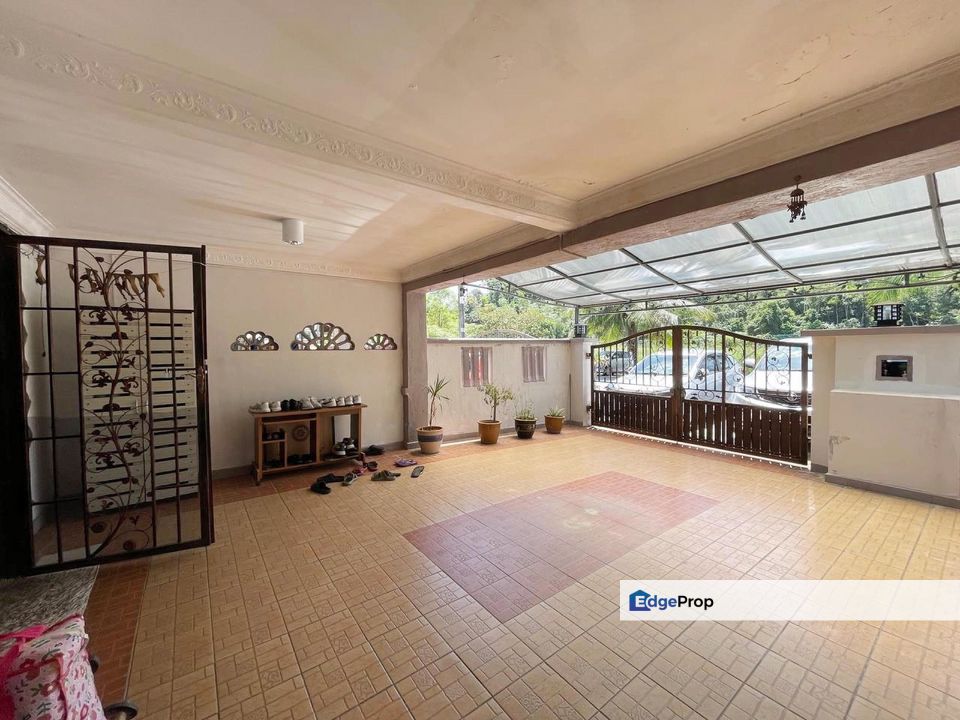 Facing Open Double Storey Terrace PUJ 9 , Taman Puncak Jalil , Seri Kembangan, Selangor, Seri Kembangan