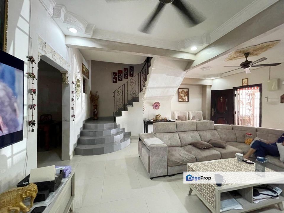 Facing Open Double Storey Terrace PUJ 9 , Taman Puncak Jalil , Seri Kembangan, Selangor, Seri Kembangan