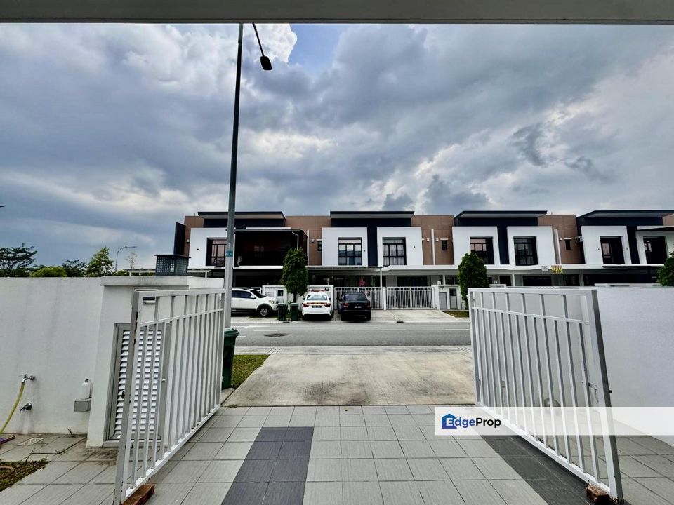 Super Cheap Corner Lot Setia Ecohill 2 Semenyih, Selangor, Semenyih