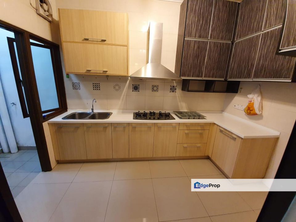 Resort Style Desa Idaman Residence Puchong Prima , Selangor, Puchong