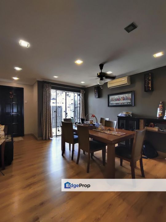 USJ 16 Beautiful Renovated Double Storey (Gated Guarded,Open facing), Selangor, USJ