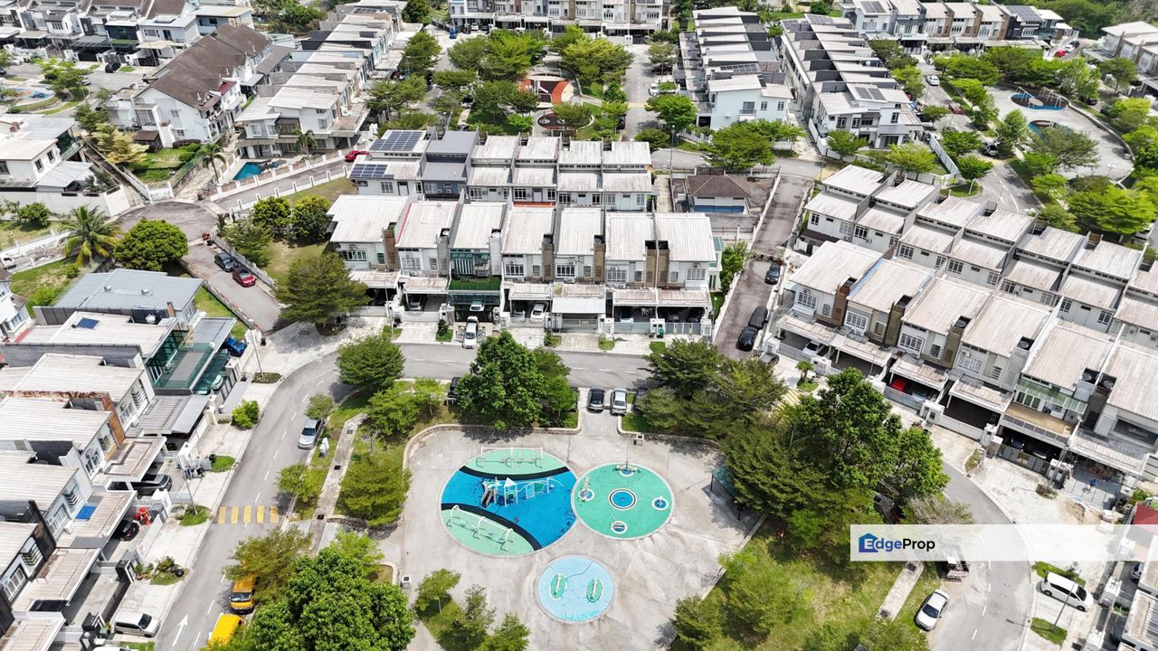 Renovated With Approval PBT , Double Storey Terrace , TTDI GROVE 4(ZINNIA) , Kajang , Facing Open (playground), Selangor, Kajang