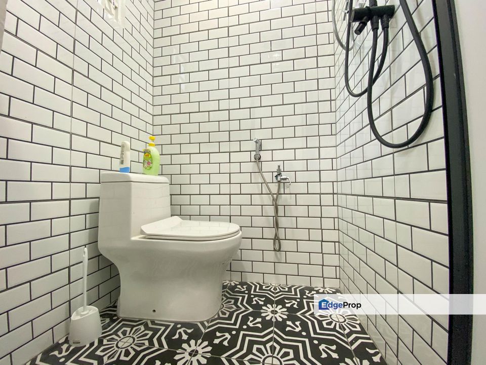 Single Storey Complete With Private Swimming Pool Taman Puchong Indah , Selangor, Puchong